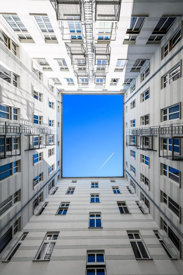 Grosszuegige Wohnung, Top-Lage Auf Dem Werder, Max 4 Personen Magdeburg Exterior foto